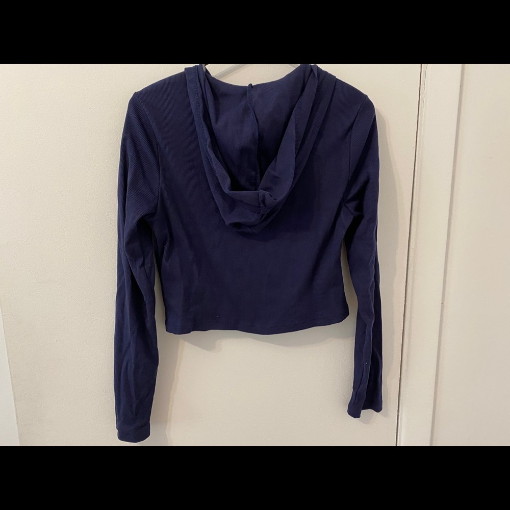 Crop zipper top